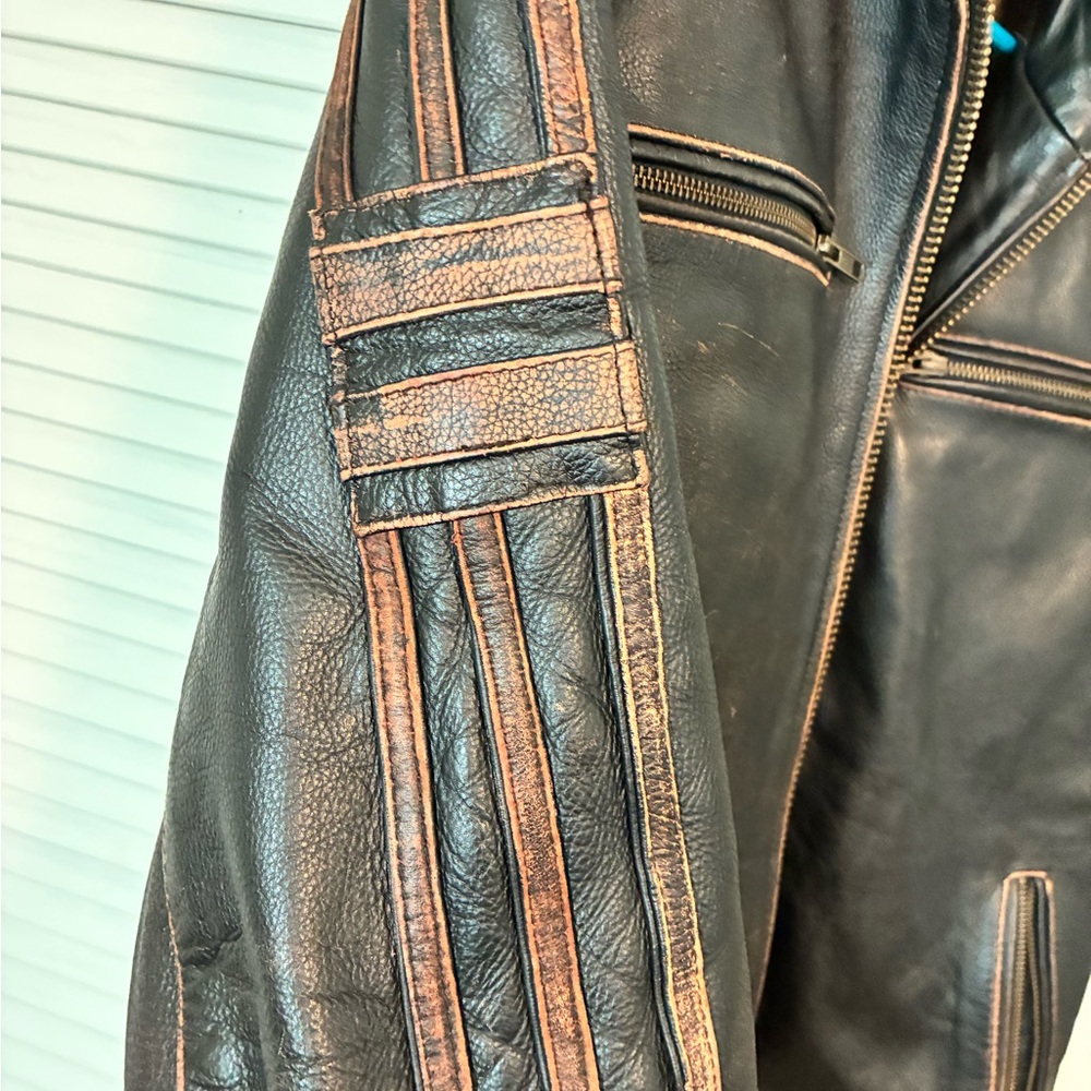 Men's Brown Leather Jacket - Picture 4 of 4